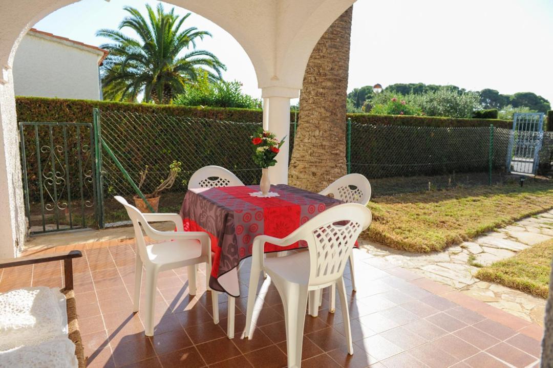 Casa Del Dorado Playa Cambrils Villa Exterior foto